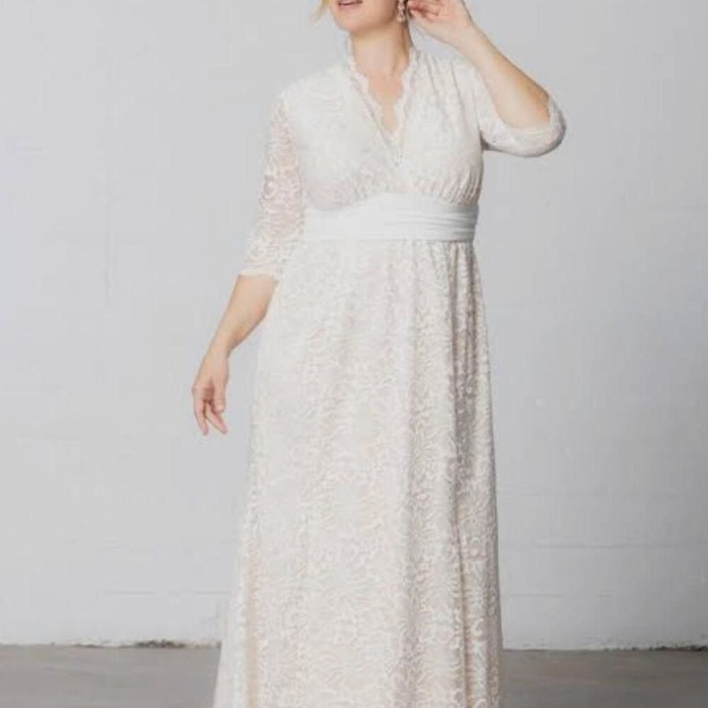 KIYONNA, Amour Cream Lace Bridal Wedding Gown Size 1X
